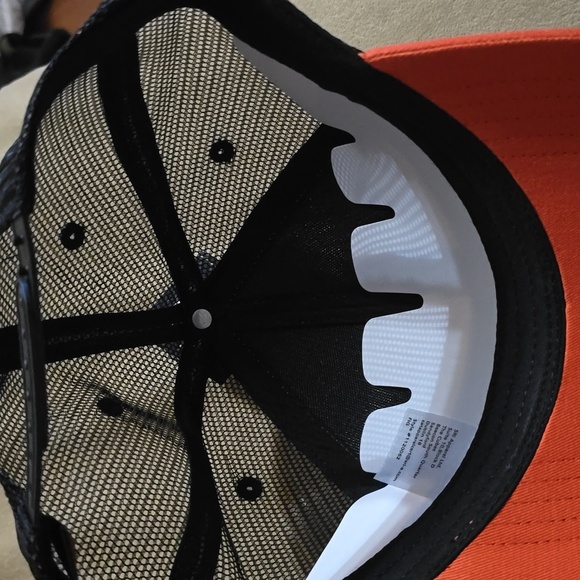 Caterpillar Raised Logo  Trucker Hat Mesh Snap Back NWT OS - Picture 8 of 8